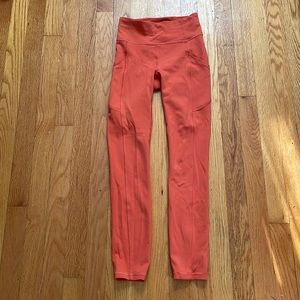 LULU-LEMON SIZE 4 LEGGINGS